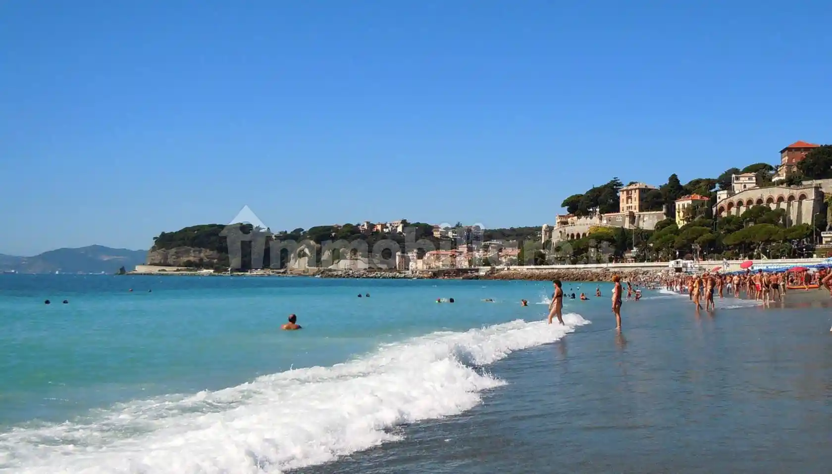 Appartamento in vendita a Celle Ligure