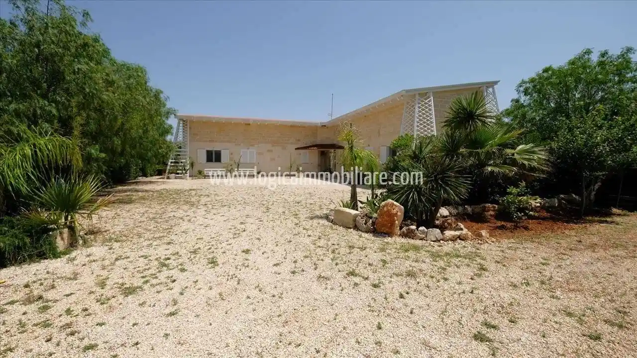 Villa in vendita a San Vito dei Normanni