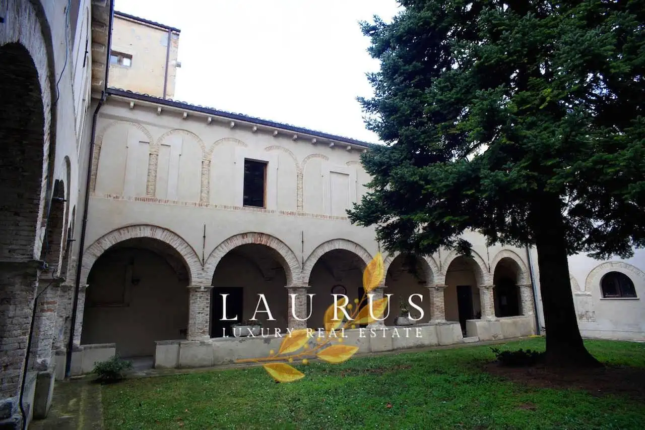 Palazzo - Edificio in vendita a Guardiagrele
