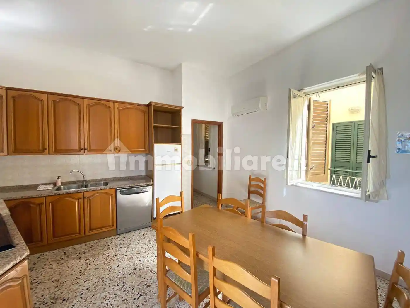 Palazzo - Edificio in vendita a Capo d'Orlando