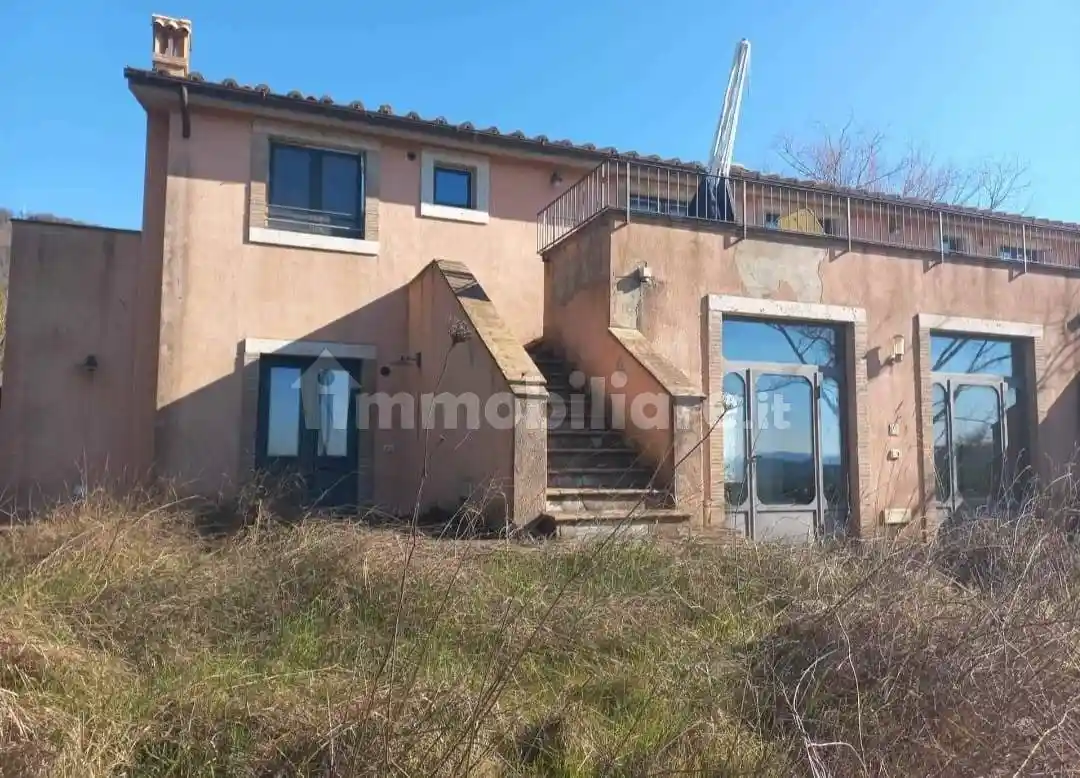 Casa indipendente in vendita a Semproniano