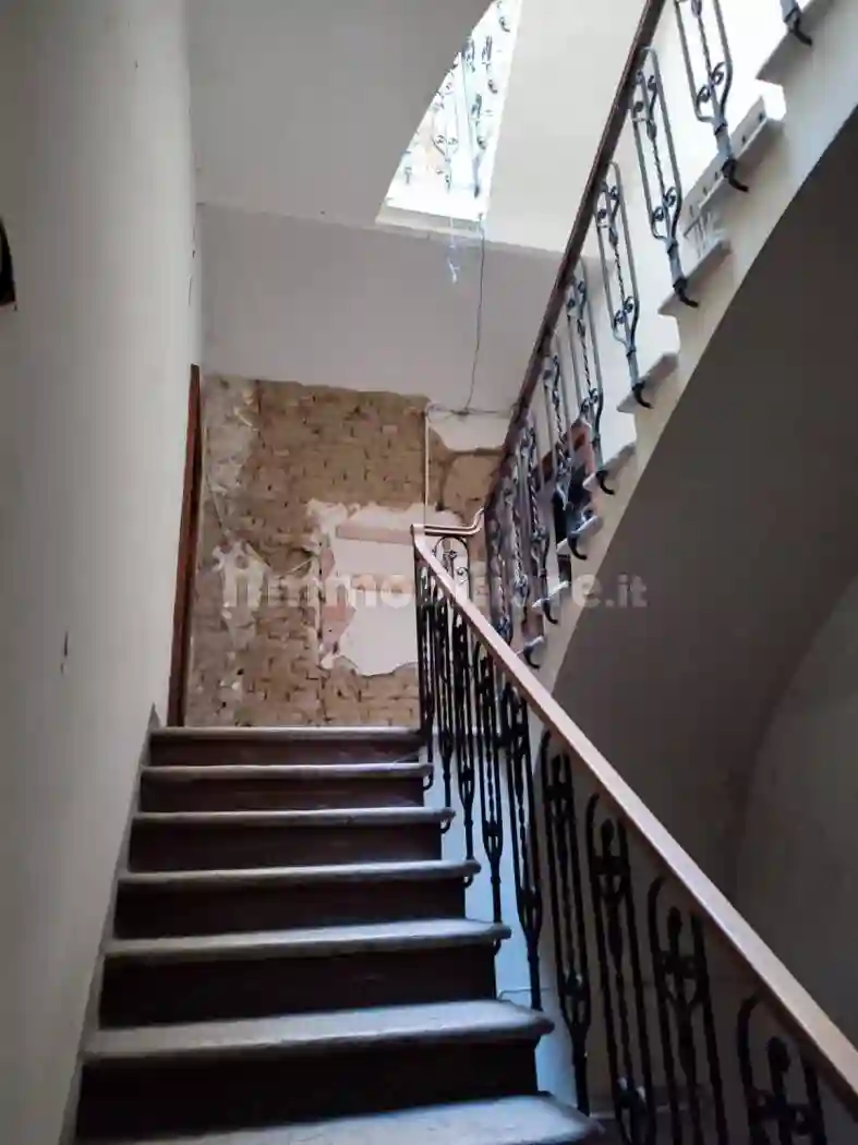 Palazzo - Edificio - foto 2