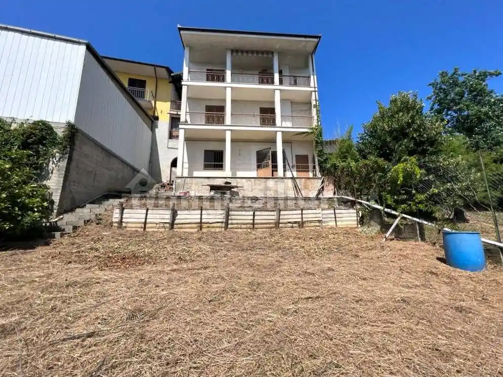 Villa in vendita a Montà