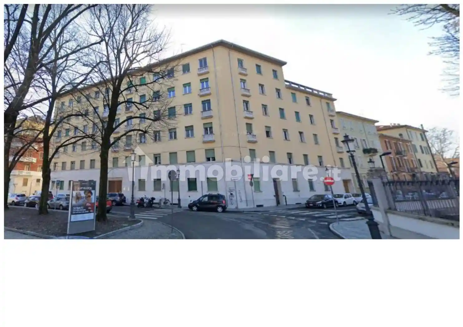 Palazzo - Edificio in vendita a Parma