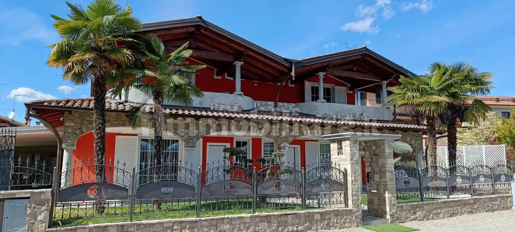 Villa in vendita a Borgomanero