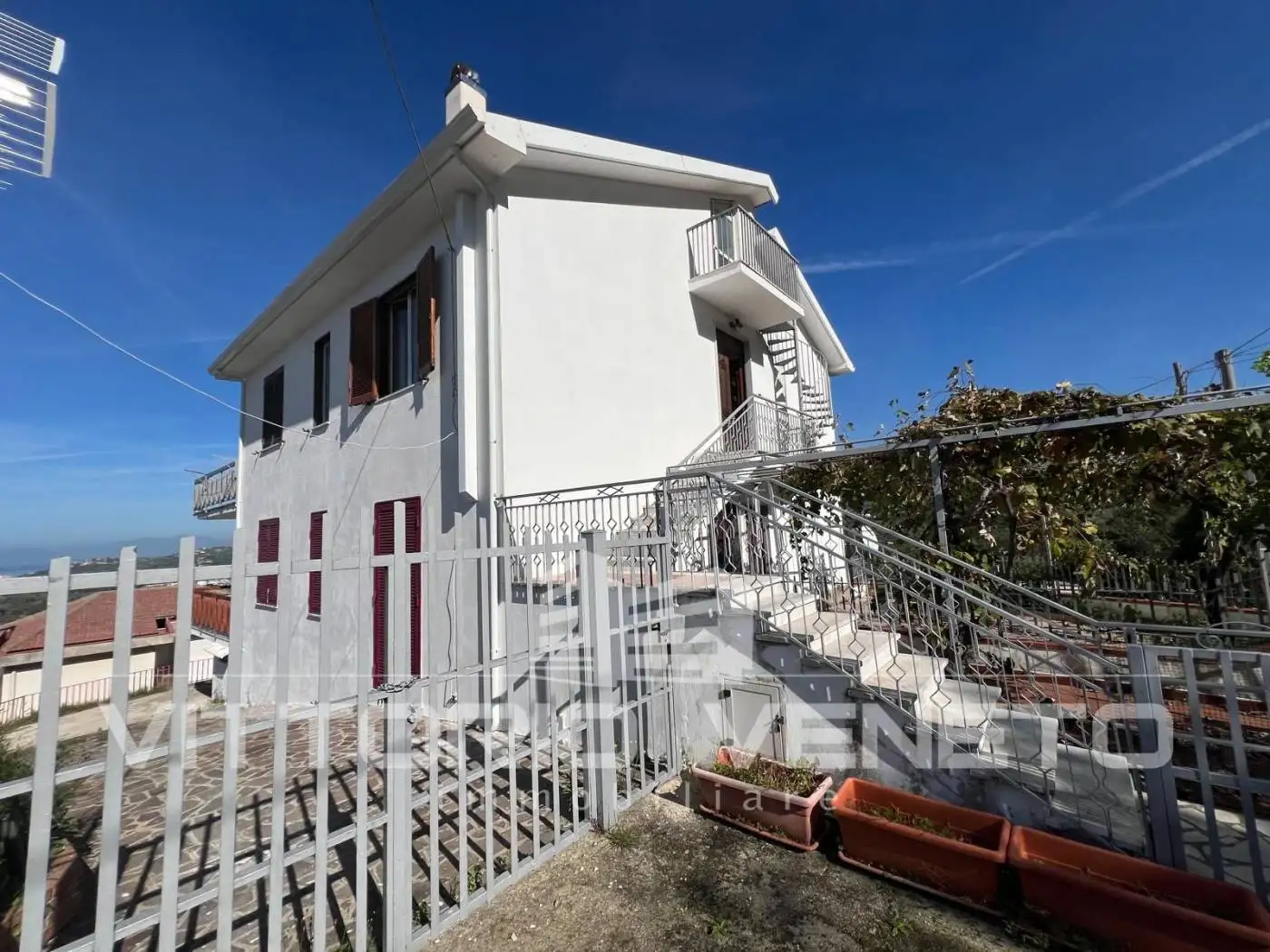 Appartamento in vendita a Laureana Cilento