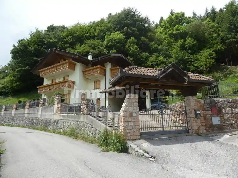 Villa in vendita a Sella Giudicarie