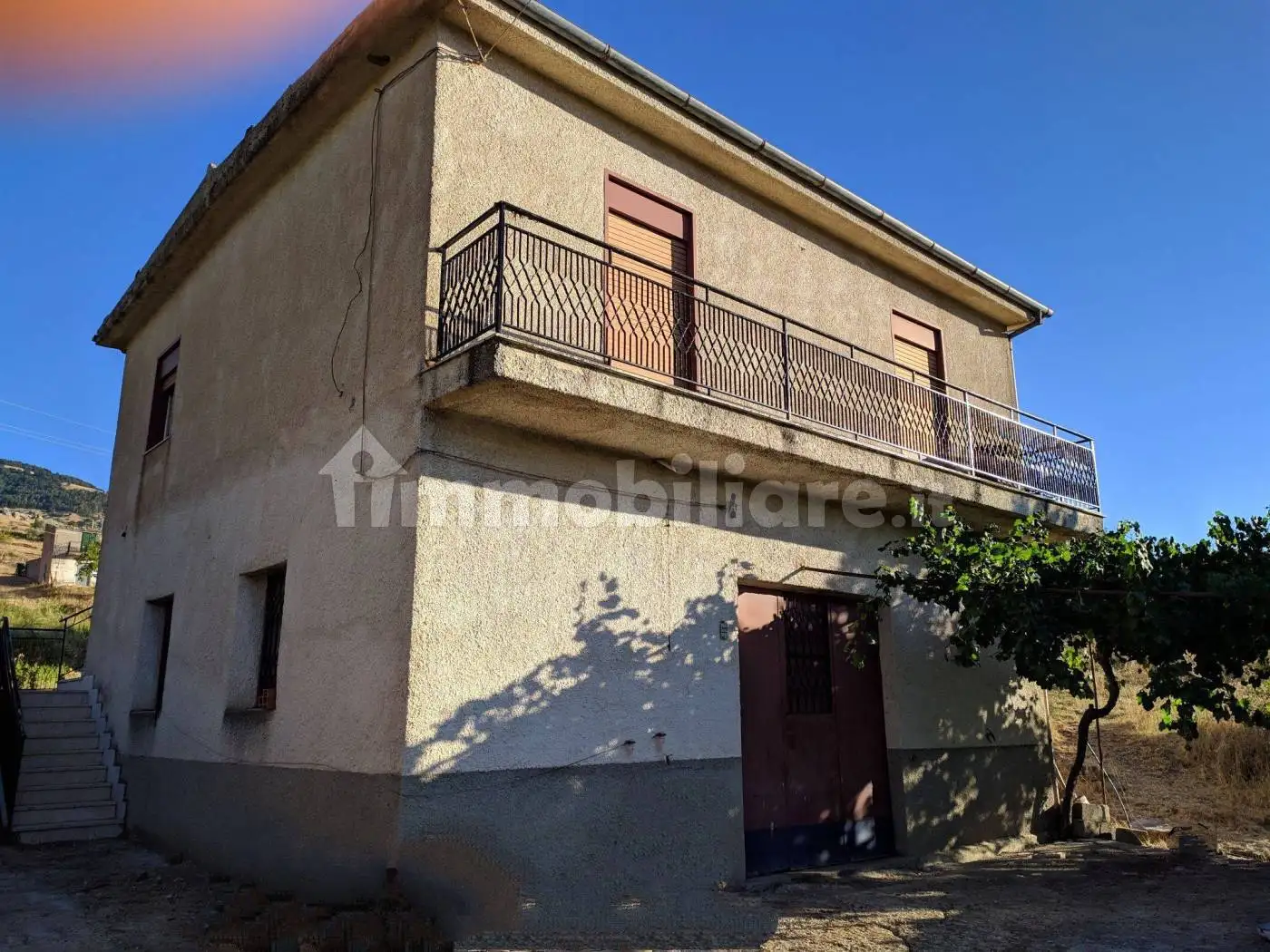 Villa in vendita a Palazzo Adriano