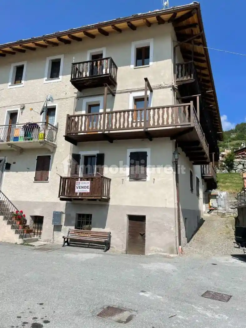 Rustico - Casale in vendita a Torgnon