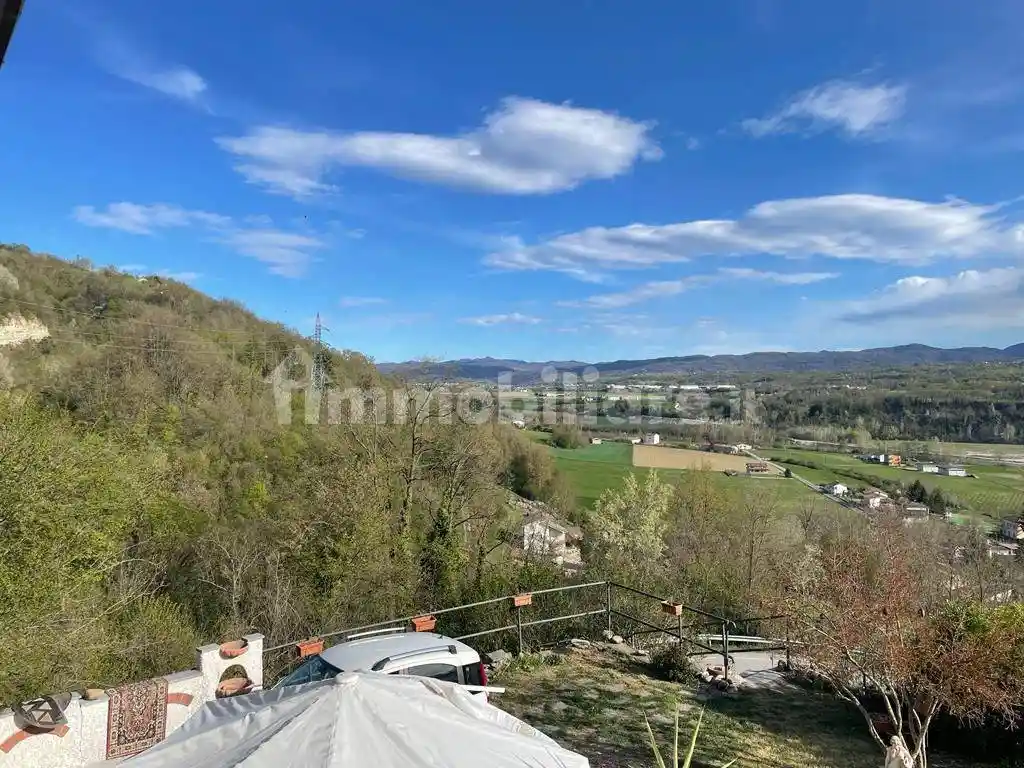 Casa indipendente in vendita a Castellino Tanaro