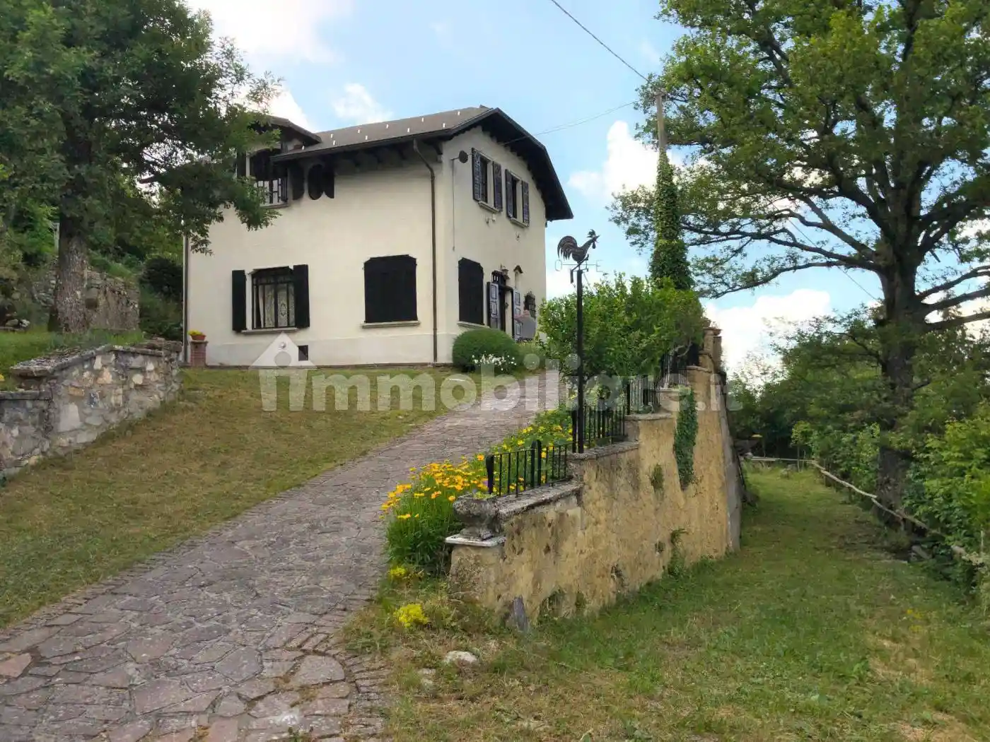 Villa in vendita a Fabbrica Curone