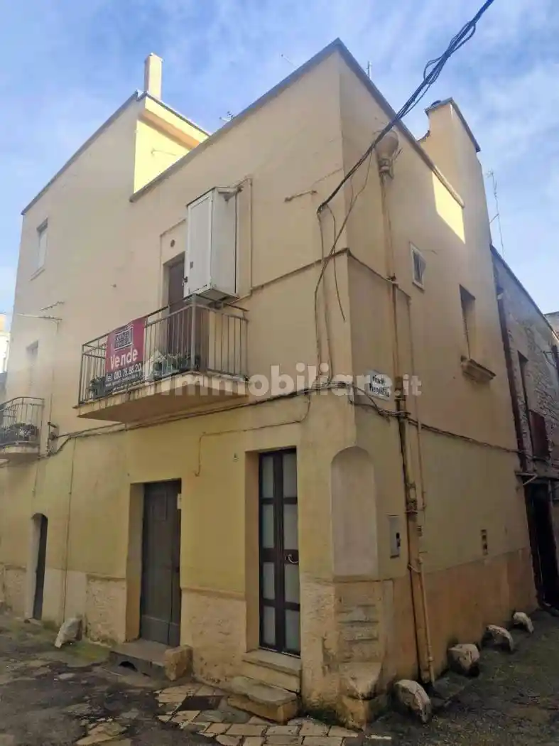 Casa indipendente in vendita a Acquaviva delle Fonti