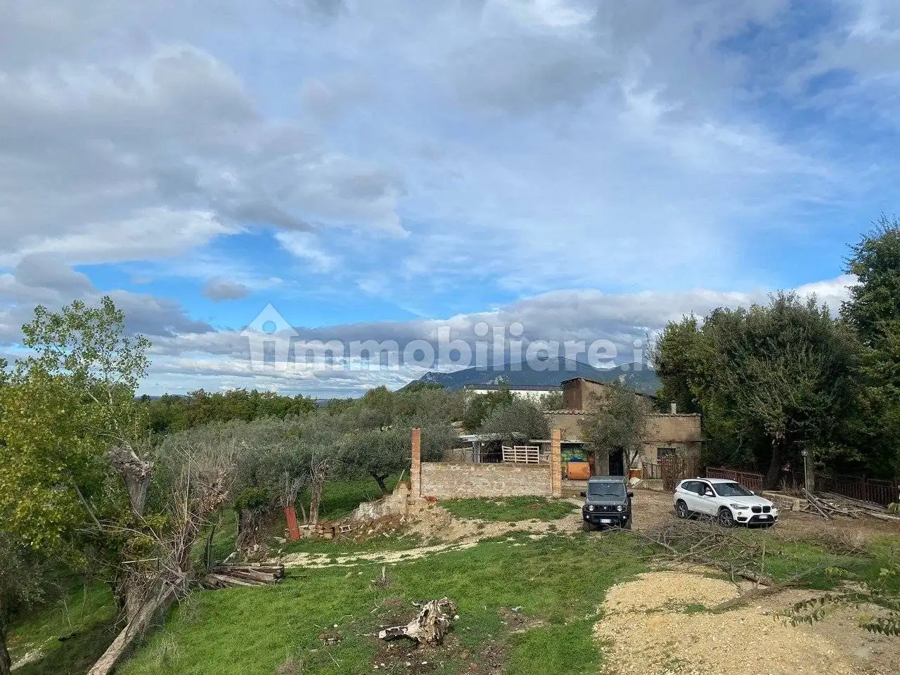 Rustico - Casale in vendita a Terni