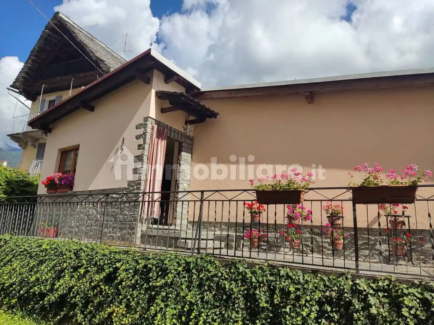 Appartamento in vendita a Craveggia