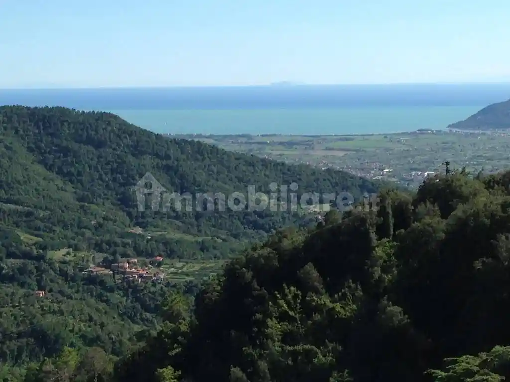 Villetta a schiera in vendita a Fosdinovo