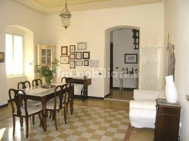 Appartamento in vendita a Sarzana