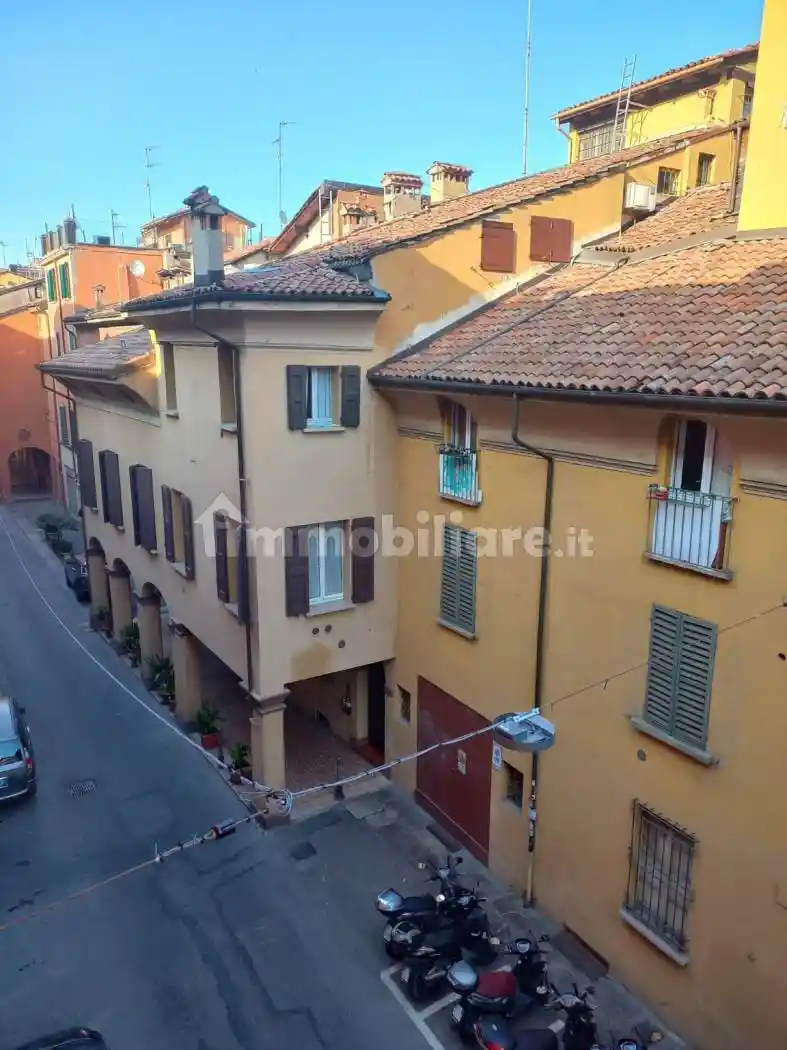 Appartamento in affitto a Bologna