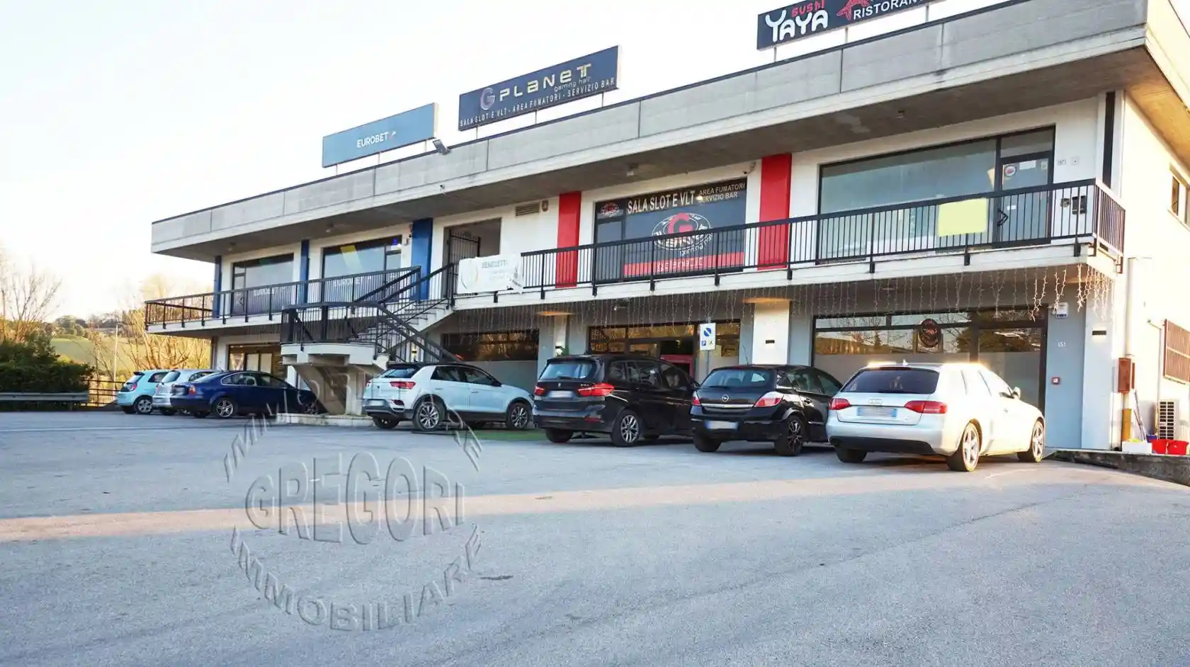 Palazzo - Edificio in vendita a Monte Urano