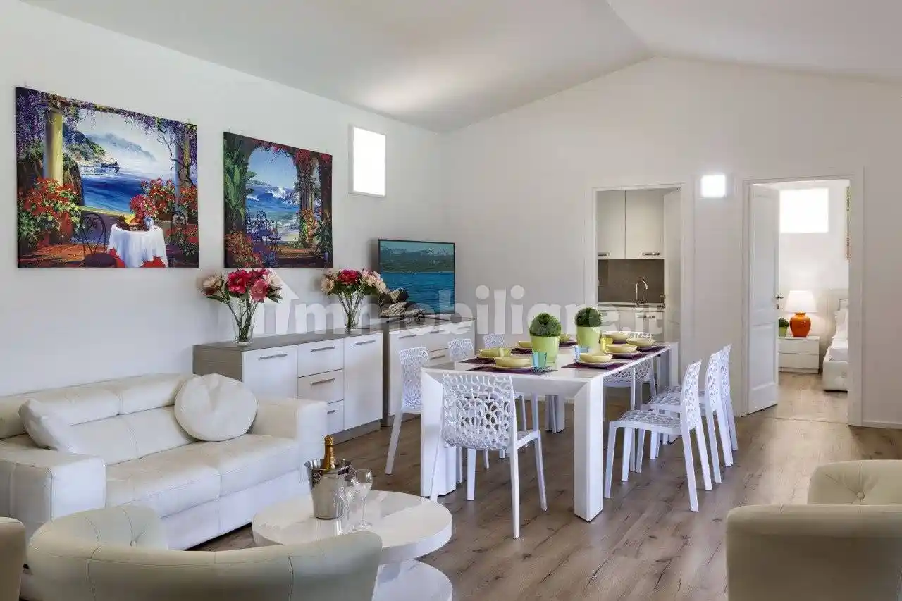 Villa unifamiliare, ottimo stato, 320 m², San Giovanni, Sole Ruiu, Olbia - foto 4