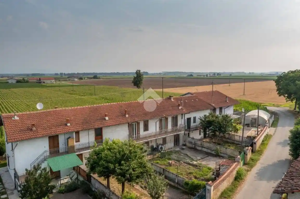 Casa indipendente in vendita a Envie