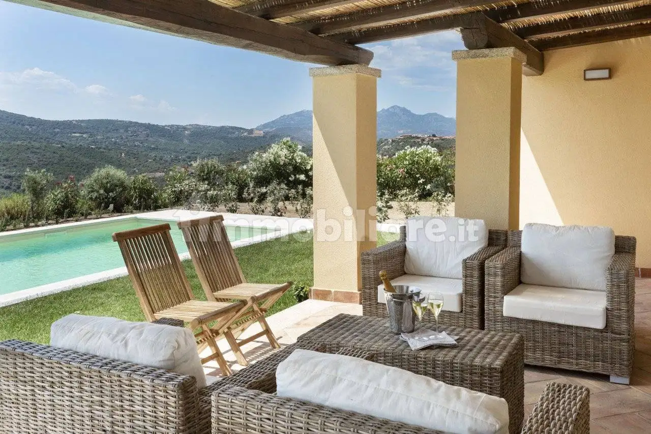 Villa in vendita a Olbia