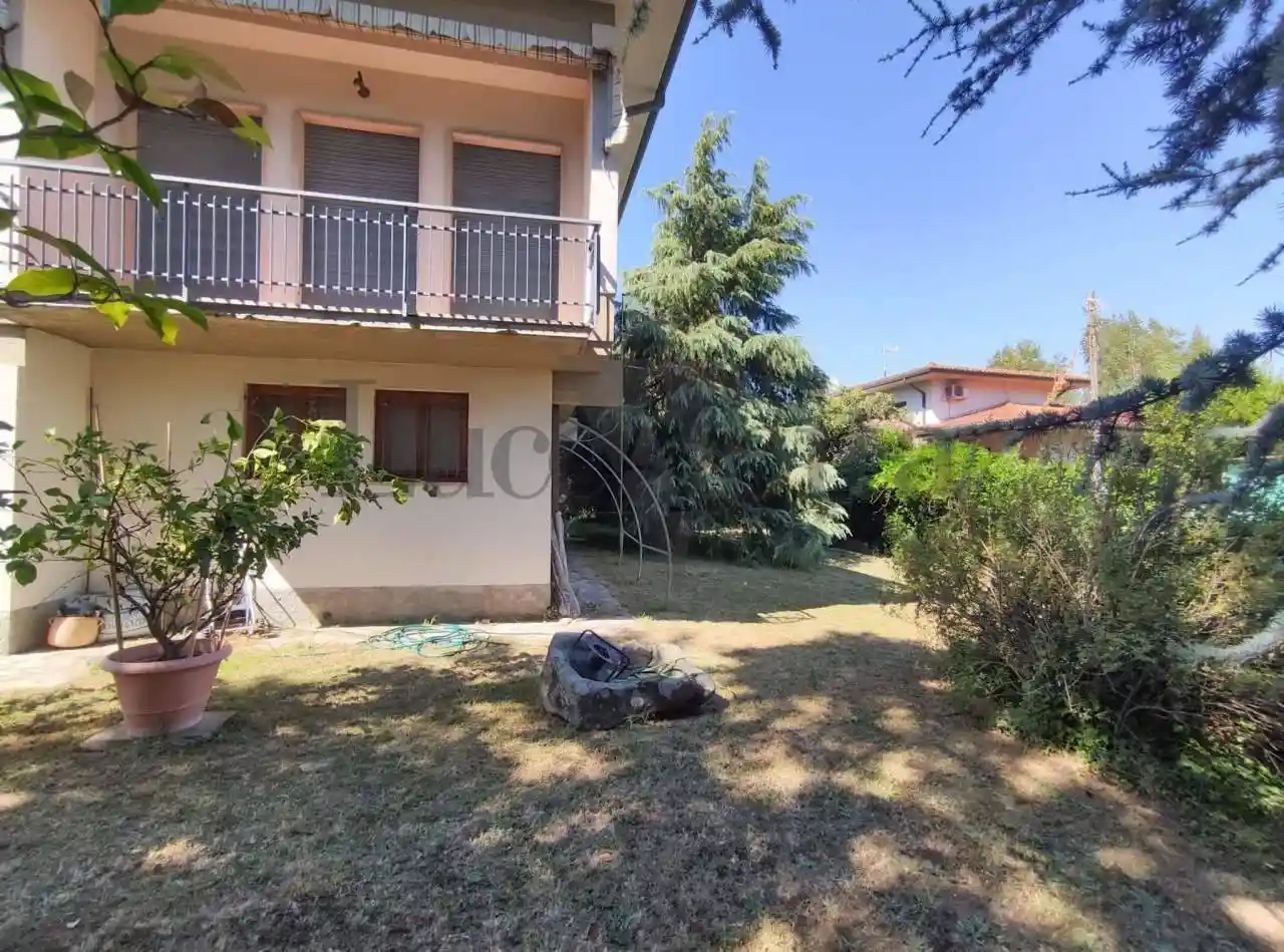 Villa in vendita a Lucca