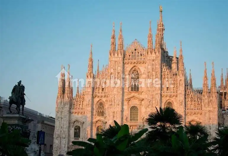 Building in vendita a Milan