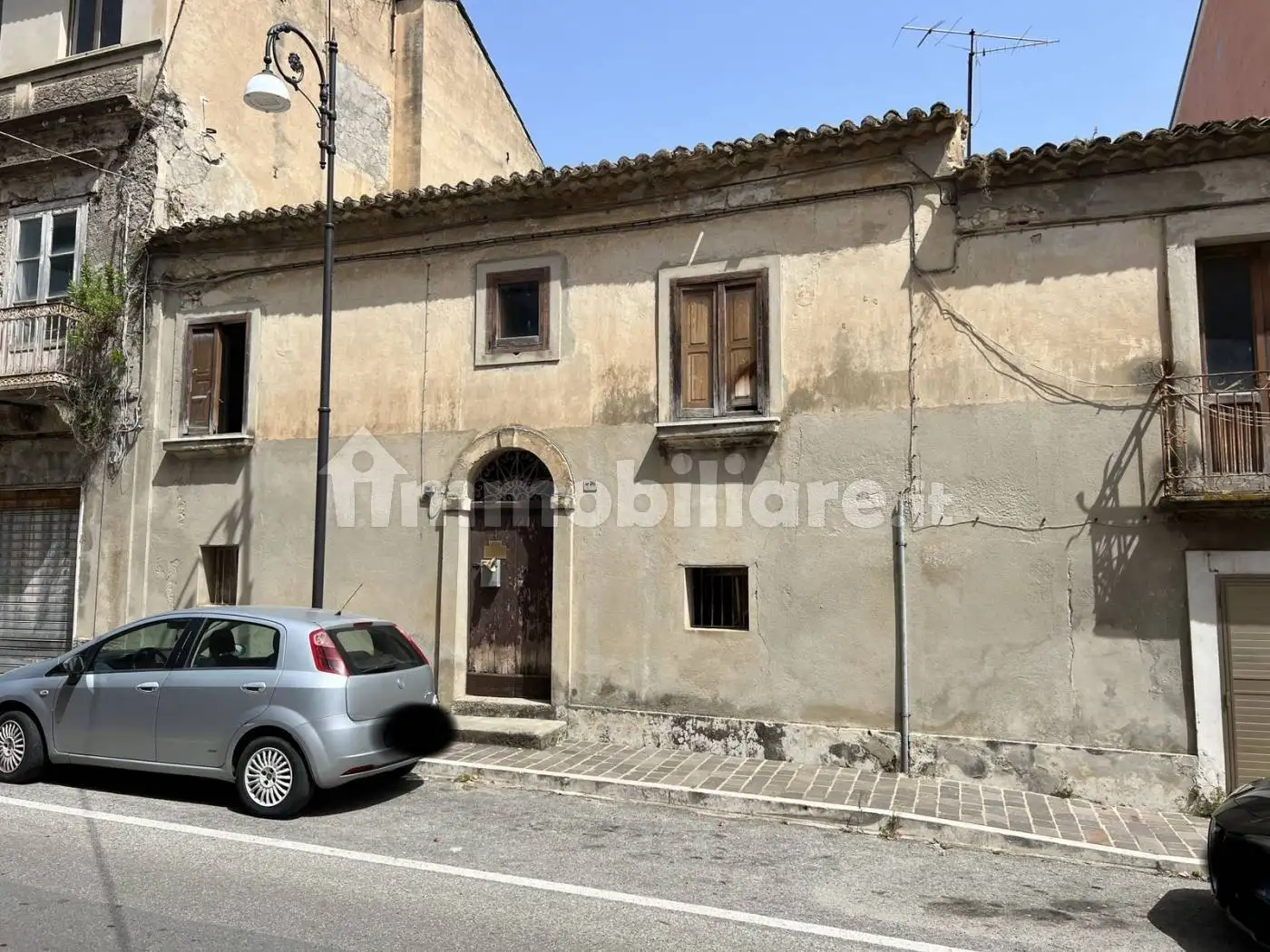 Palazzo - Edificio in vendita a Briatico