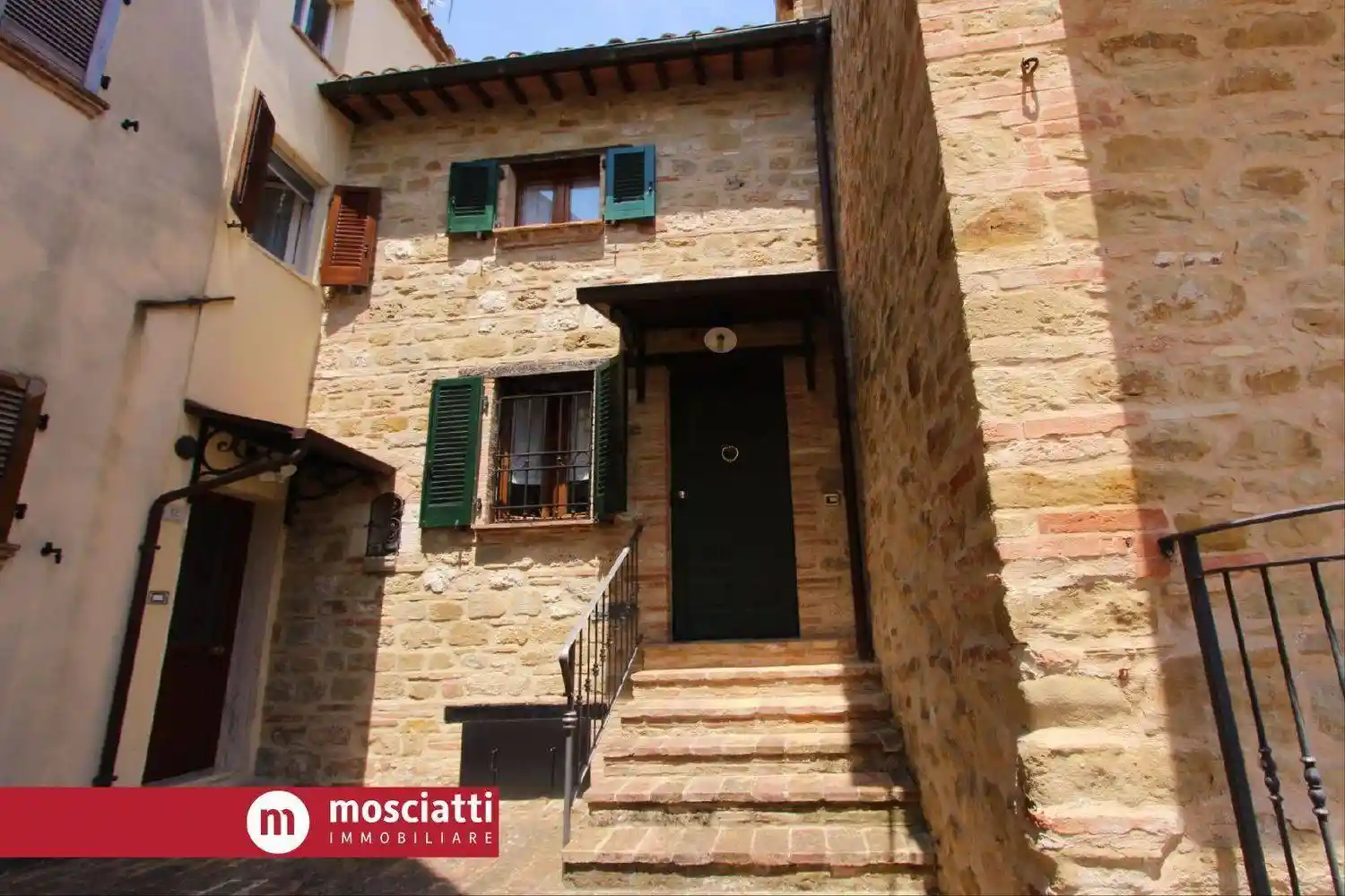 Villa in vendita a Castelraimondo