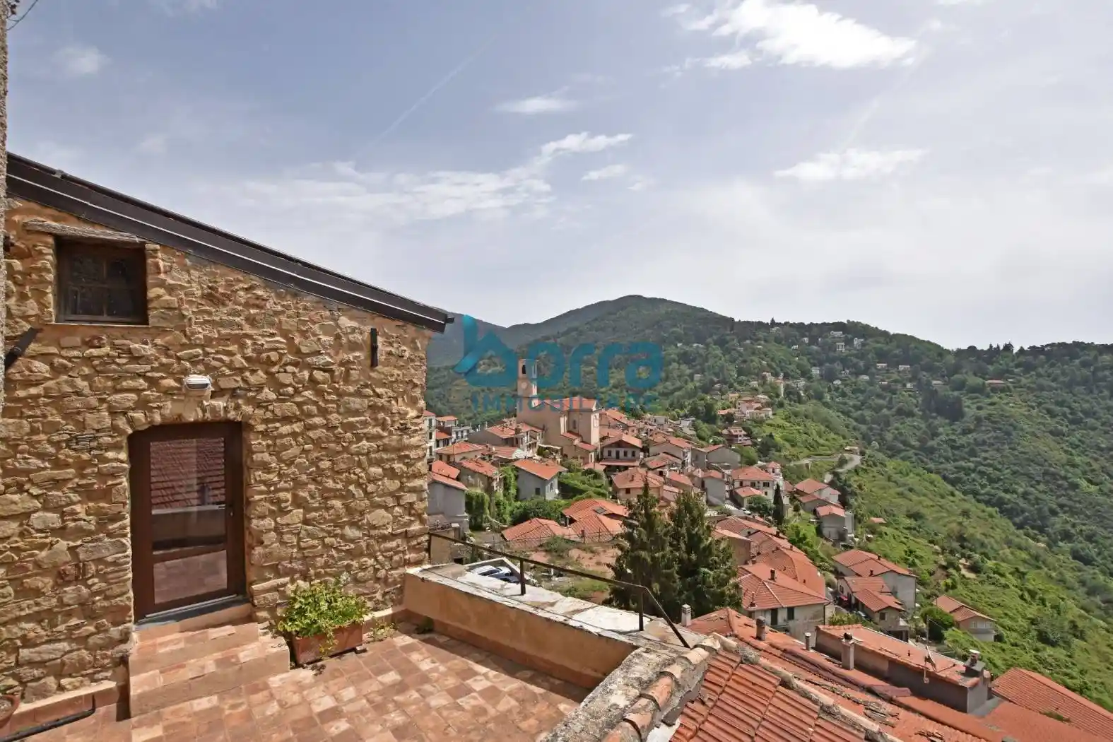 Casa indipendente in vendita a Bajardo