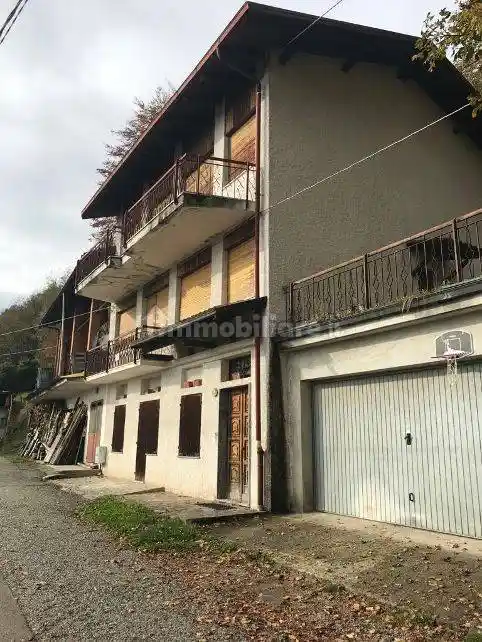 Villetta a schiera in vendita a Valdilana
