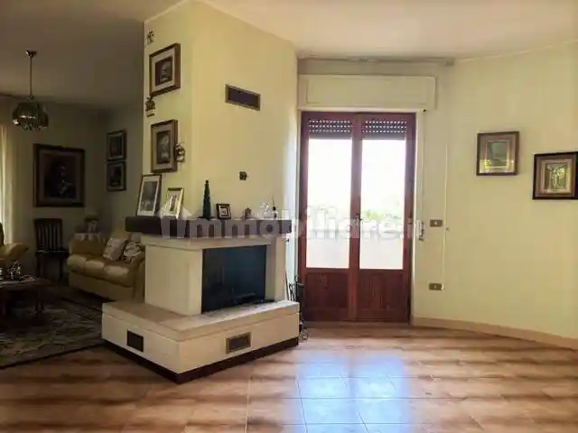 Villa bifamiliare via Gabriele D'Annunzio 28, Alanno - foto 3