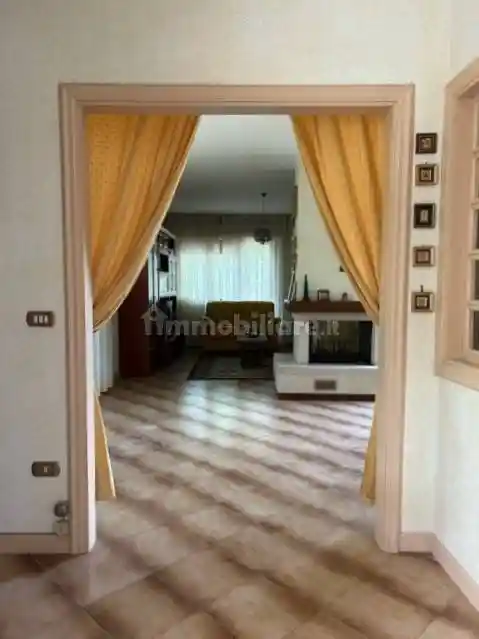 Villa bifamiliare via Gabriele D'Annunzio 28, Alanno - foto 4