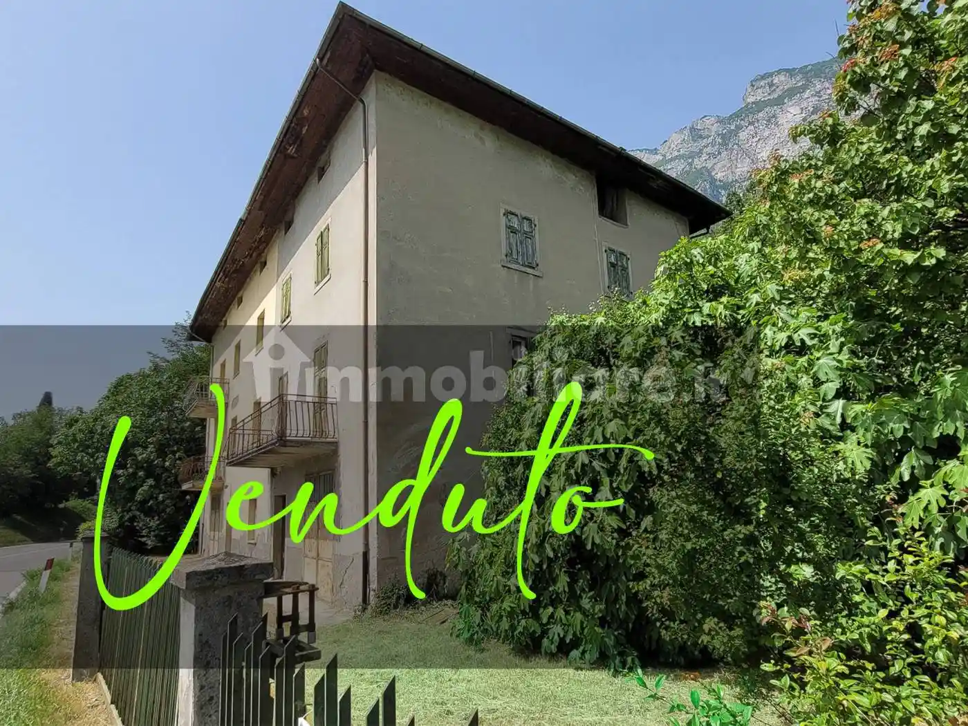 Casa indipendente in vendita a Dro