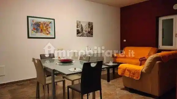 Villetta a schiera in affitto a Borgia