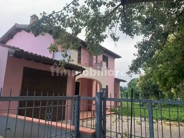 Villa in vendita a Lucca