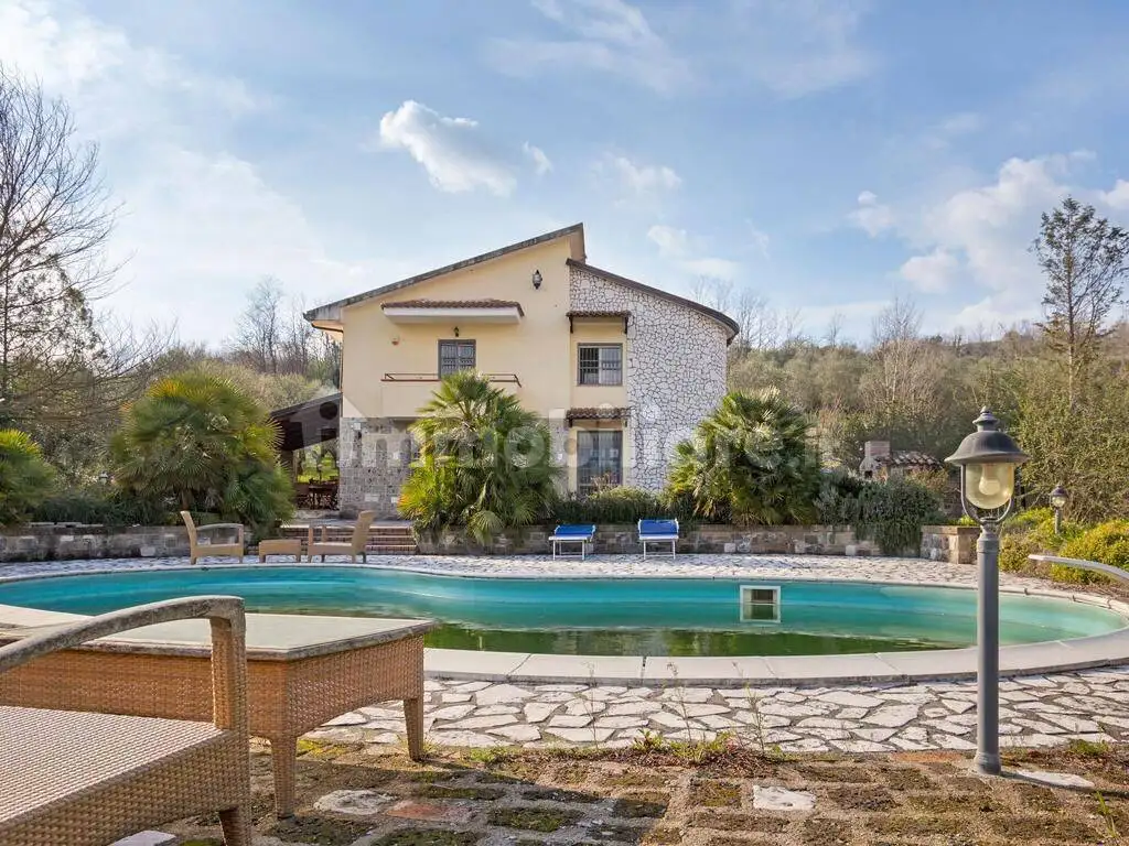 Villa in vendita a Castel Campagnano