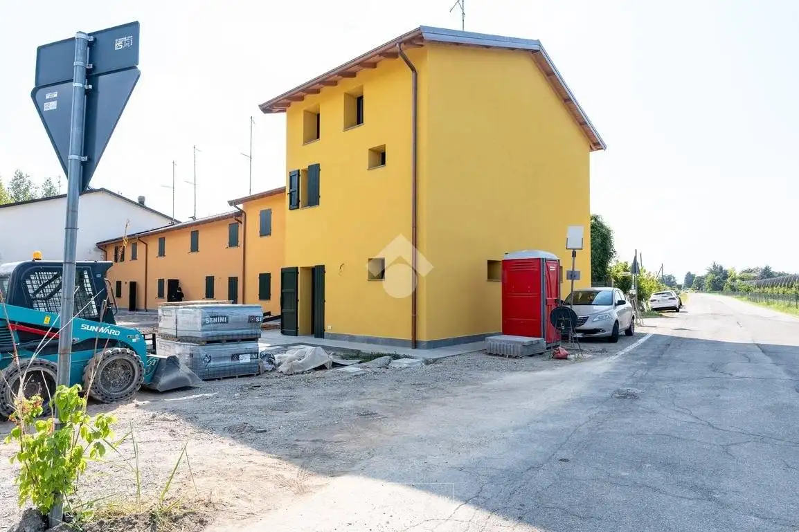 Villetta a schiera in vendita a Valsamoggia