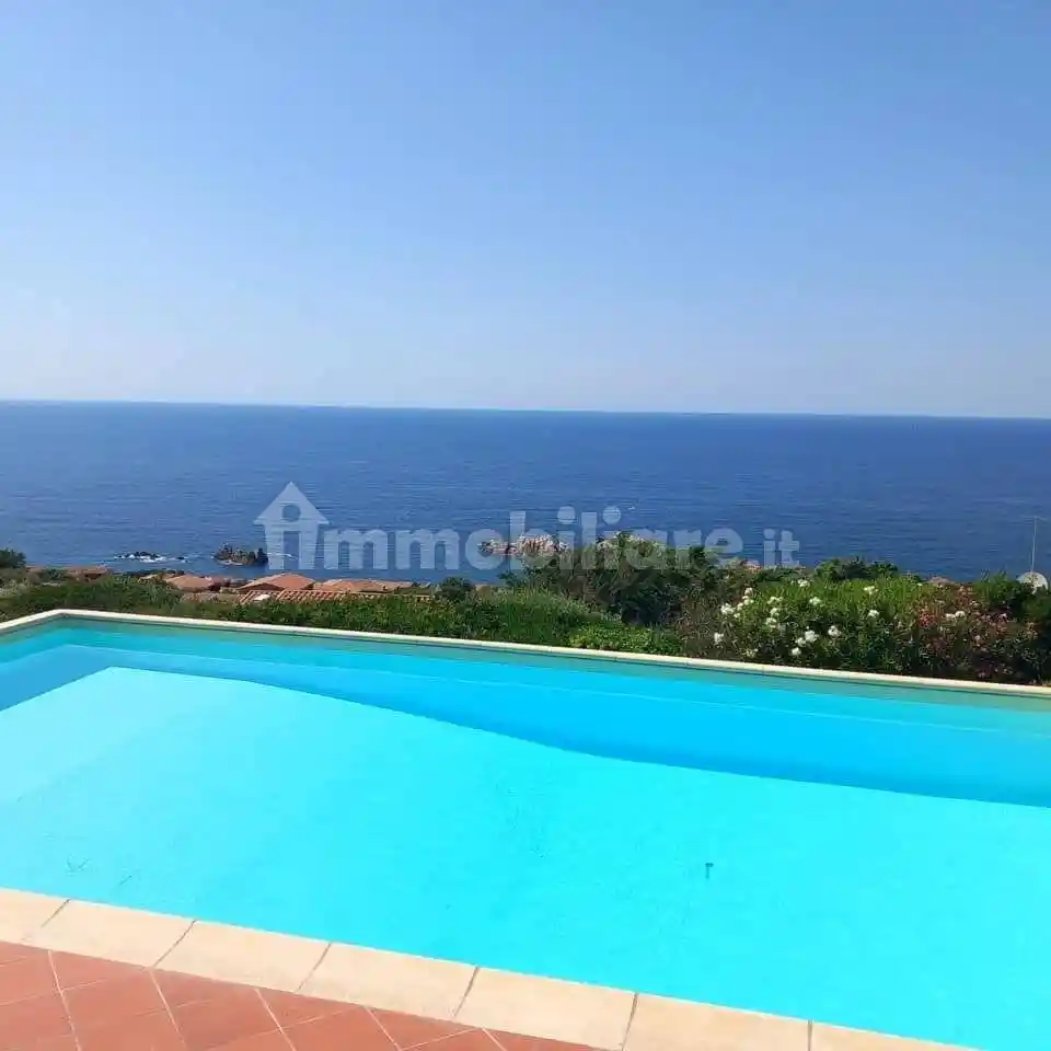 Villa in vendita a Trinità d'Agultu e Vignola