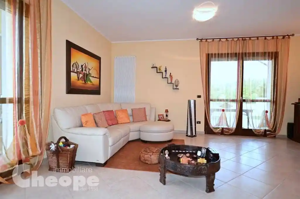 Villa bifamiliare Strada Colle Pineta, Colle Pineta - Colle Santo Spirito, Pescara - foto 2