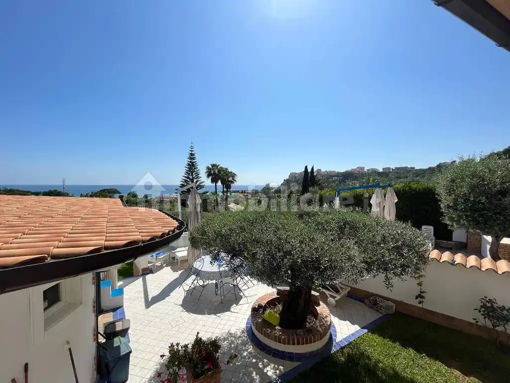 Villa in affitto a Sperlonga