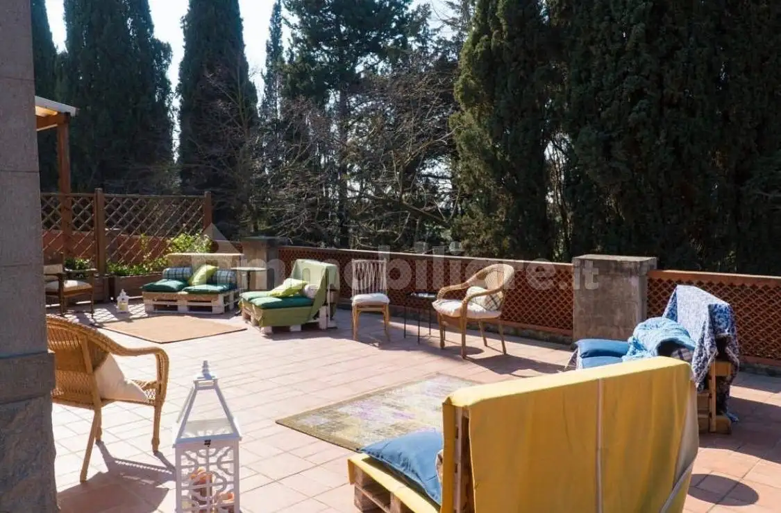 Appartamento in affitto a Campiglia Marittima