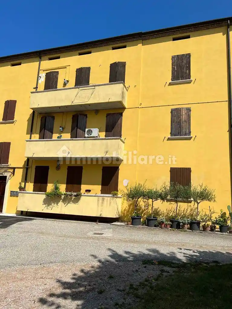 Rustico - Casale in vendita a Porto Mantovano