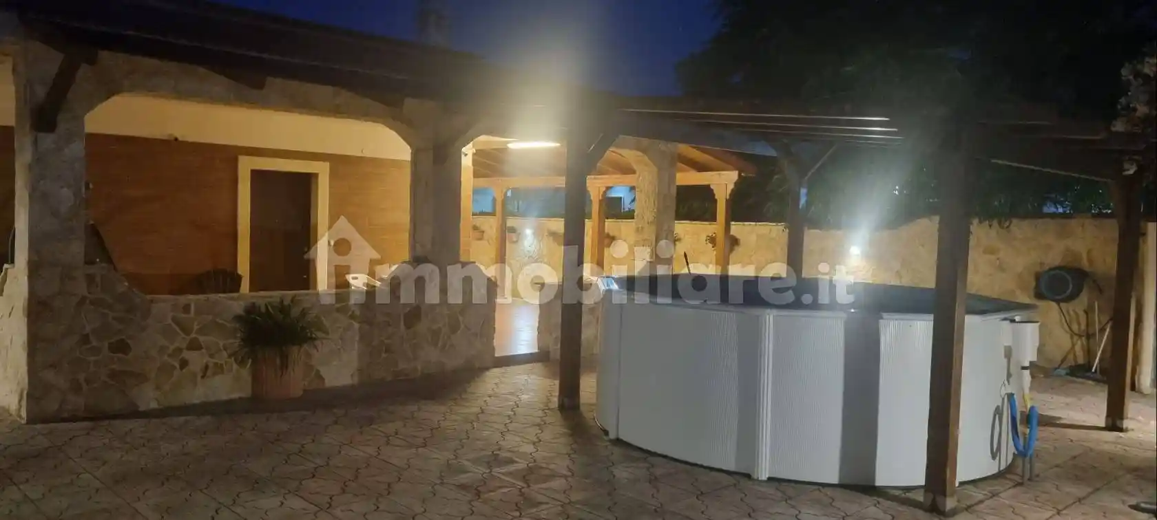 Villa in vendita a Pulsano