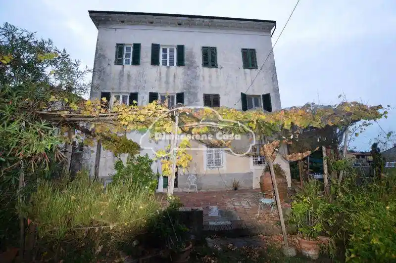 Villa in vendita a Capannori
