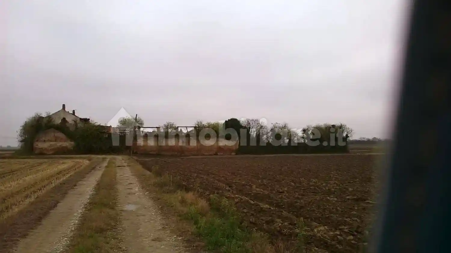 Palazzo - Edificio in vendita a Costanzana