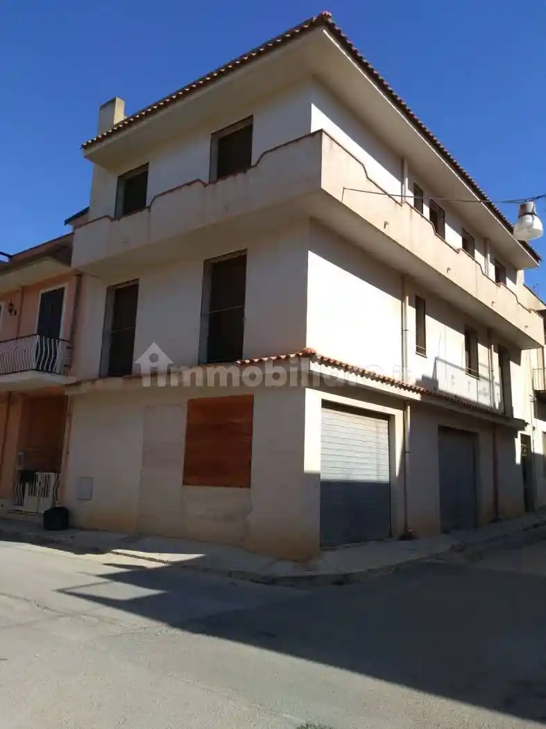 Palazzo - Edificio in vendita a Pachino