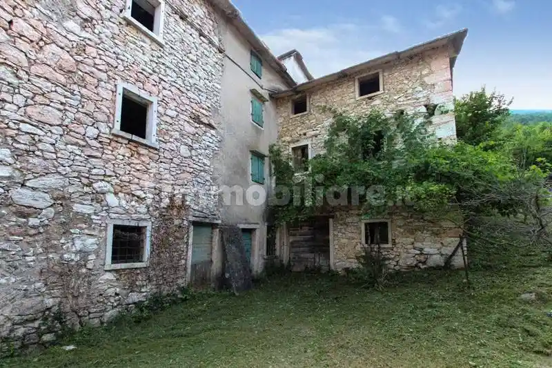 Rustico - Casale in vendita a Fumane