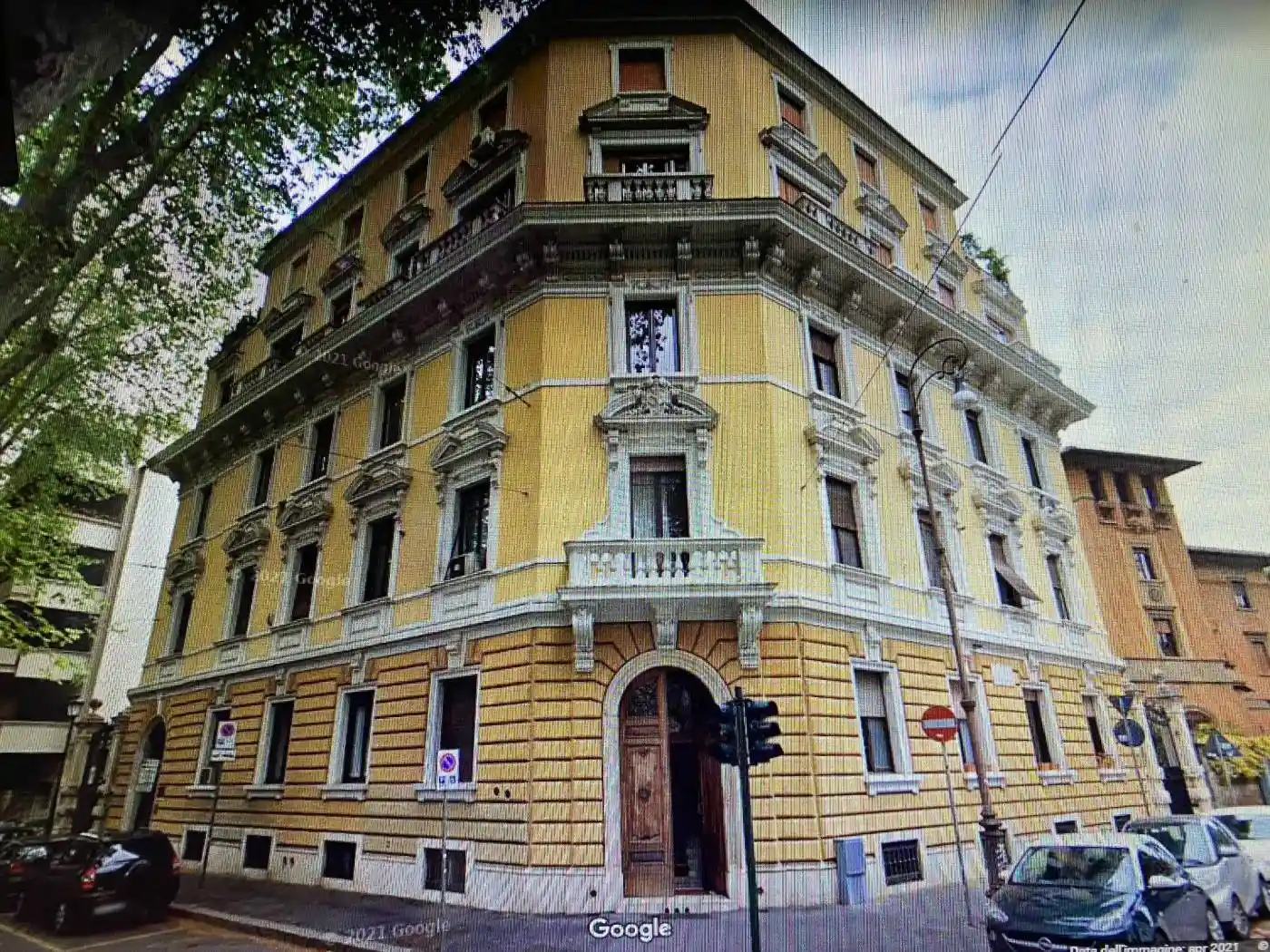 Palazzo - Edificio in vendita a Roma