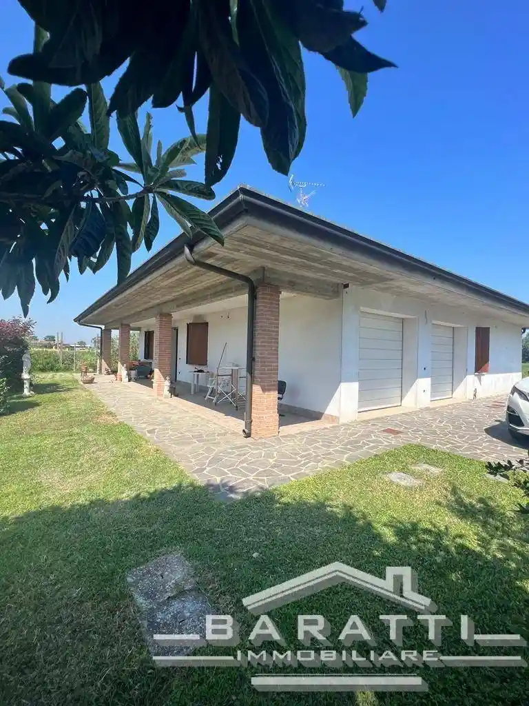 Villa in vendita a Suzzara
